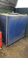 300 gallon (1400 ltr) Steel