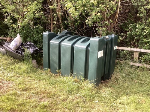 2500 oil tank used - 2500,